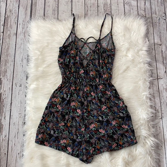 H&M Floral Romper sz 2 - Picture 5 of 8